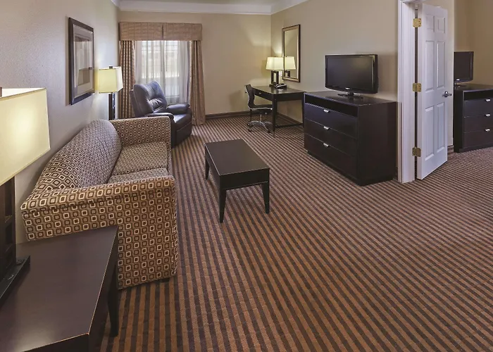 La Quinta By Wyndham Livingston