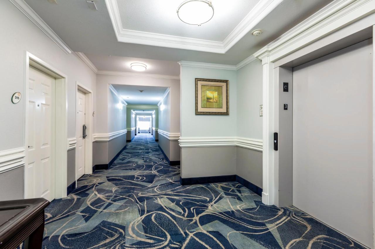 Hotel La Quinta By Wyndham 3*