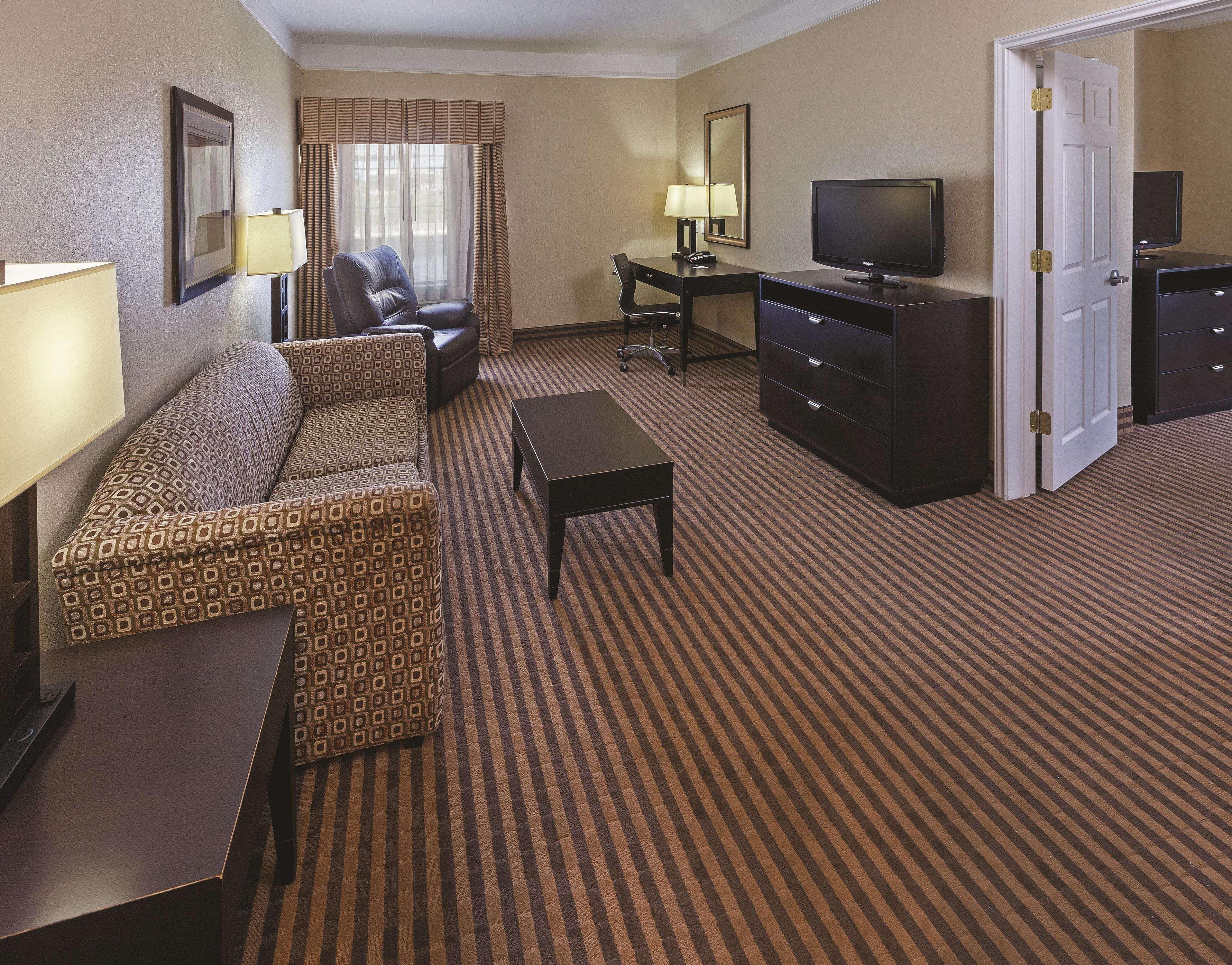 La Quinta By Wyndham Livingston